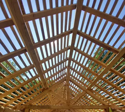 Travaux de charpente vus de l'intérieur